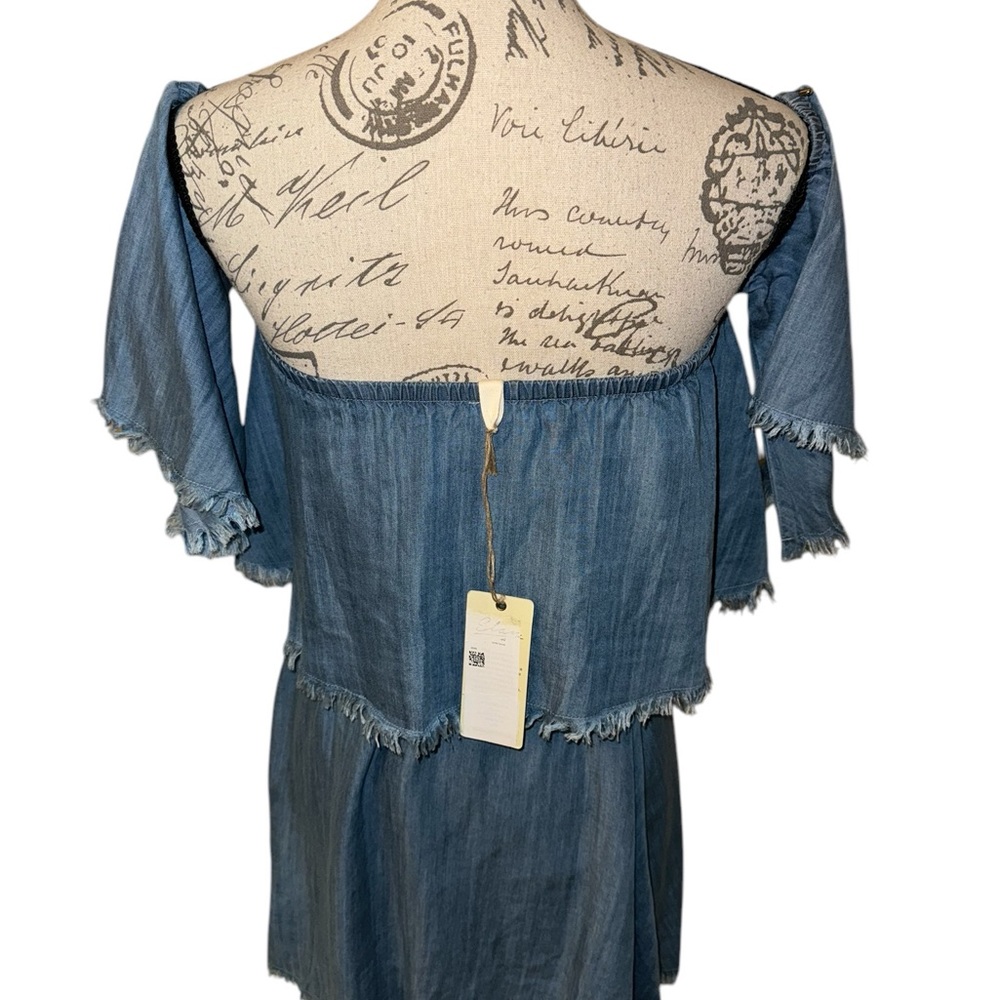 Elan Raw Edge Off the Shoulder Dress - Picture 7 of 10